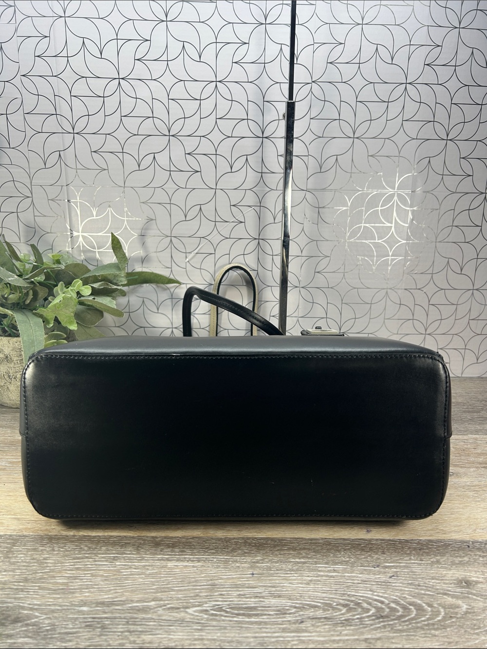 2350 kate spade New York Black Leather Tote Bag 265752350 - Picture 3 of 12